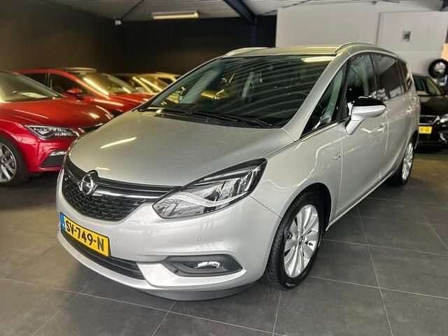 Grijs (metallic) Occasion 2018 Opel Zafira Edition MPV | € 12.995 (Eerlijke prijs) - Afbeelding 1/4