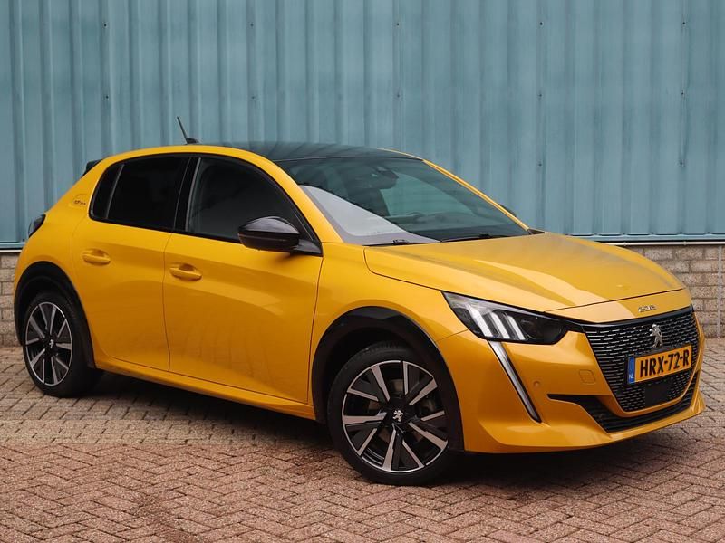 Occasion Peugeot 208 GT-line 102 PK (75 kW) 2019 Geel Hatchback
