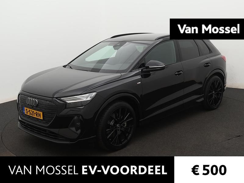 Zwart, metallic lak Gebruikt 2023 Audi Q4 e-tron Design SUV | € 43.900 - Afbeelding 1/4