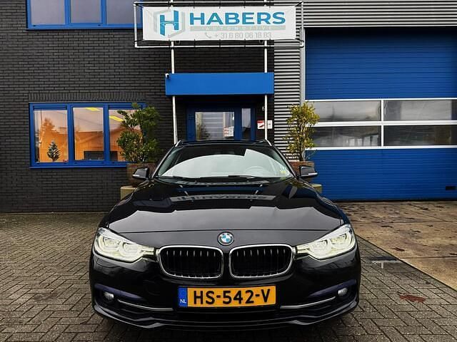 Occasion BMW 320 Sport Line 163 PK (119 kW) 2015 Zwart Stationwagen