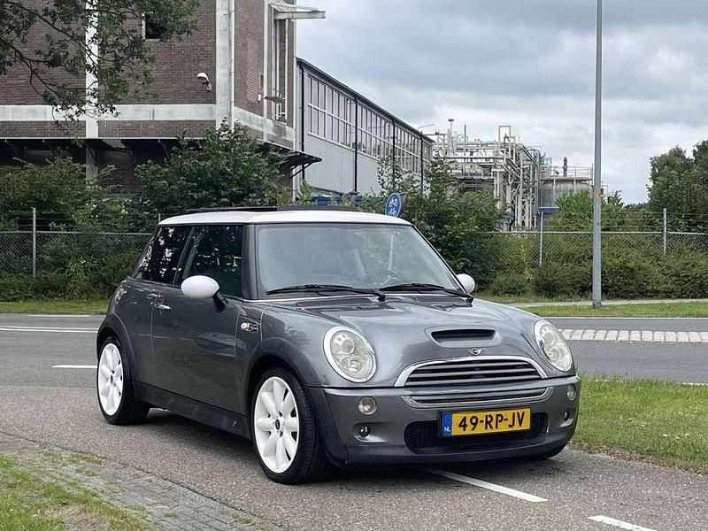 Grijs Gebruikt 2005 Mini Cooper S Chili Hatchback | € 3.450 (Eerlijke prijs) - Afbeelding 1/4