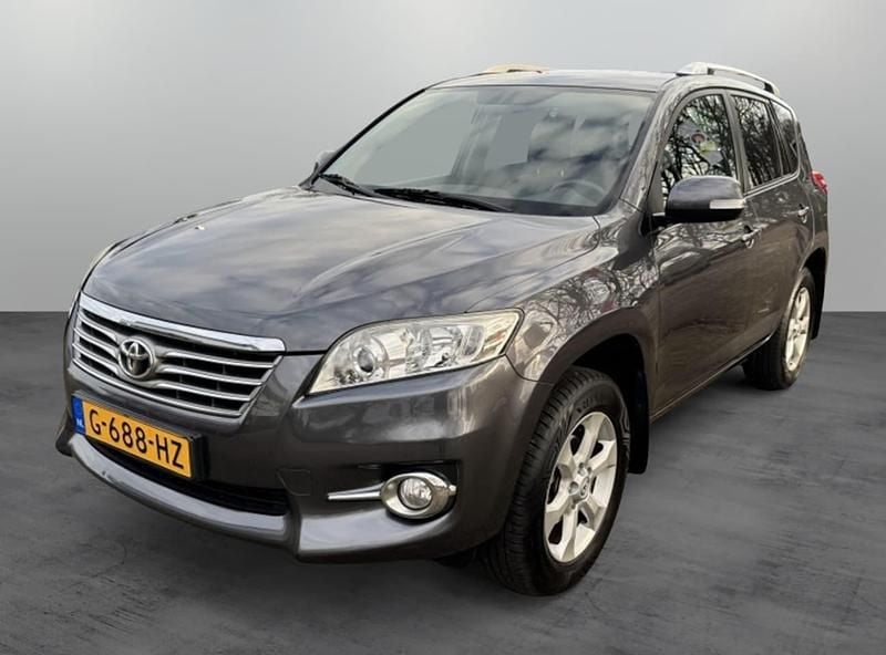 Grijs Occasion 2010 Toyota RAV4 Business Edition SUV | € 13.899 (Eerlijke prijs) - Afbeelding 1/4