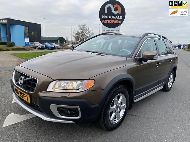 Bruin Occasion 2013 Volvo XC70 Summum Stationwagen | € 10.999 - Afbeelding 1/4