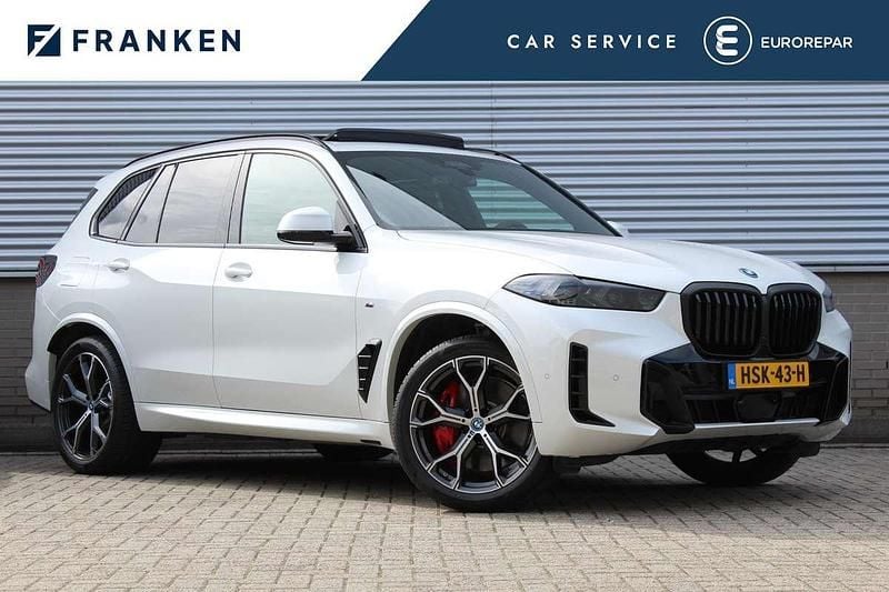 Wit, metallic lak Gebruikt 2025 BMW X5 M Sport SUV | € 99.450 (Super prijs) - Afbeelding 1/4