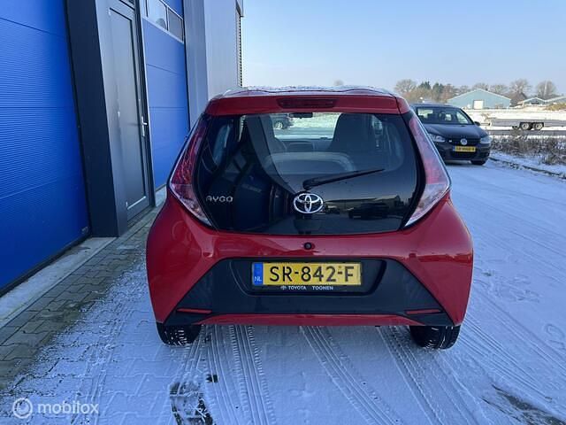Occasion Toyota Aygo 69 PK (50 kW) 2018 Rood Hatchback