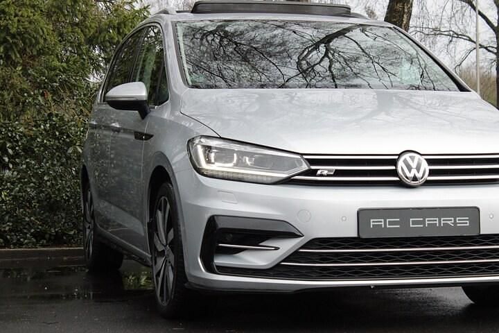 Occasion VW Touran R-line 179 PK (131 kW) 2017 Grijs (metallic) MPV