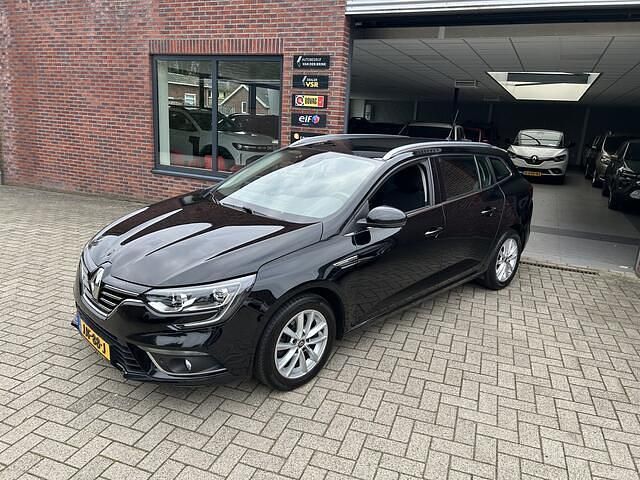 Zwart Gebruikt 2020 Renault Mégane GrandTour LIMITED Stationwagen | € 15.250 (Eerlijke prijs) - Afbeelding 1/4