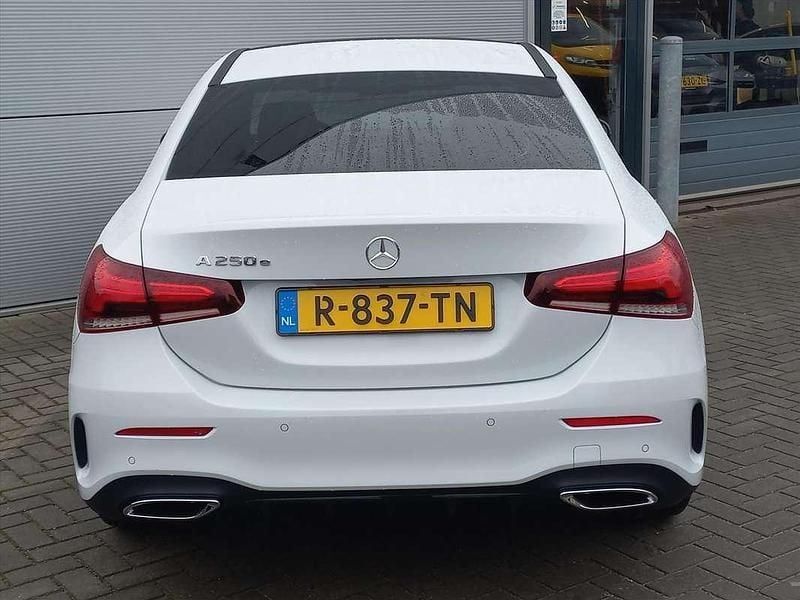 Occasion Mercedes A250 AMG line 160 PK (117 kW) 2022 Wit Sedan