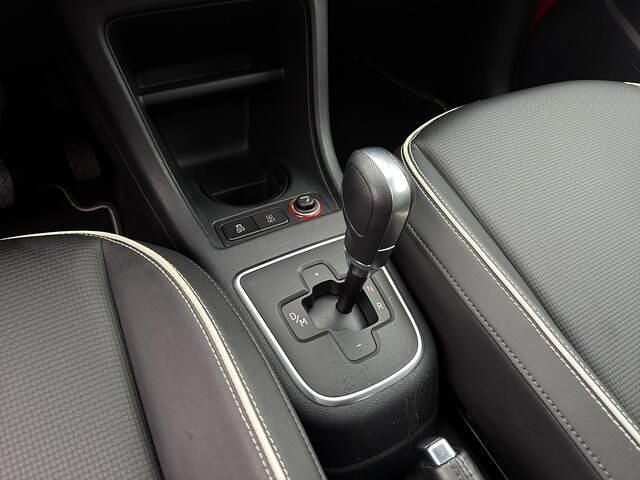 Occasion VW up! high up! 75 PK (55 kW) 2016 Rood Hatchback