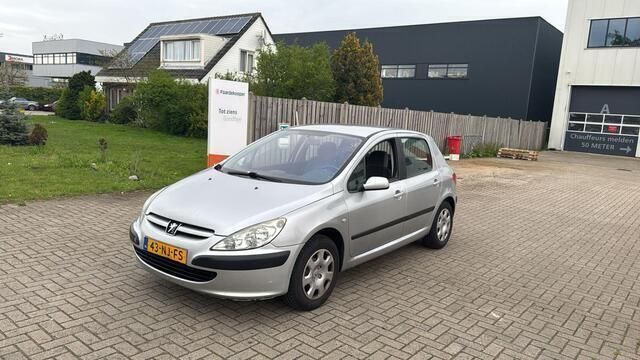 Grijs Gebruikt 2003 Peugeot 307 Hatchback | € 1.250 (Goede deal) - Afbeelding 1/4