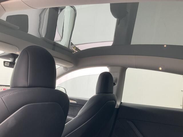 Occasion Tesla Model Y Long Range AWD 378 kW (514 PK) 2021 Wit SUV