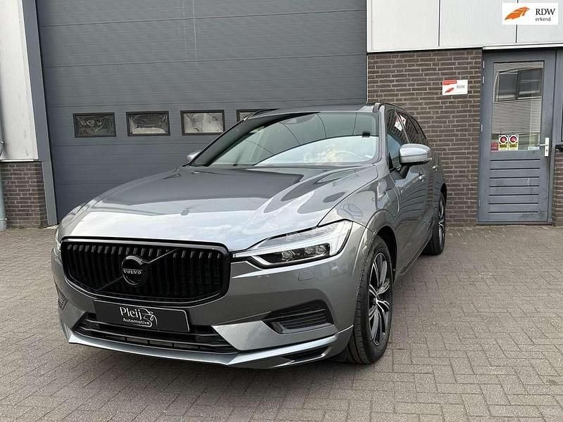 Grijs Gebruikt 2018 Volvo XC60 Inscription SUV | € 26.900 - Afbeelding 1/4