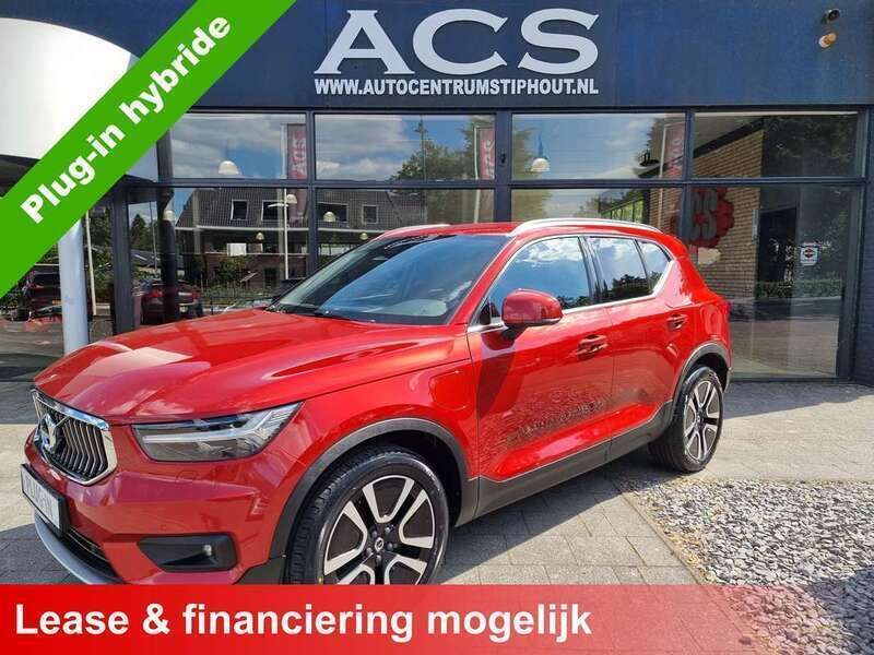 Rood Gebruikt 2021 Volvo XC40 Inscription SUV | € 25.940 (Goede deal) - Afbeelding 1/3