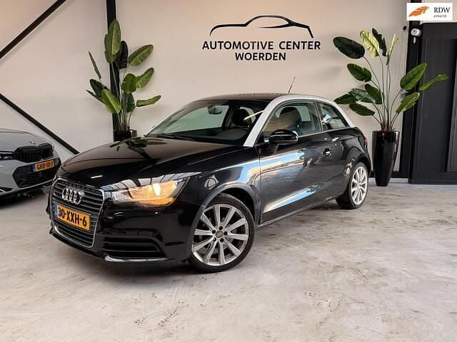 Zwart Occasion 2011 Audi A1 Ambition Hatchback | € 6.999 (Goede deal) - Afbeelding 1/4