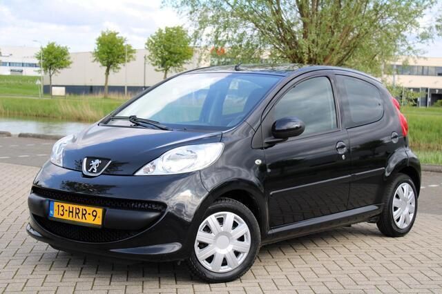 Occasion Peugeot 107 68 PK (50 kW) 2009 Zwart Hatchback