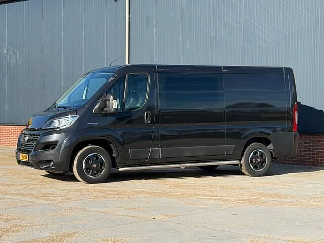Occasion Fiat Ducato 131 PK (96 kW) 2019 Zwart (metallic) Van