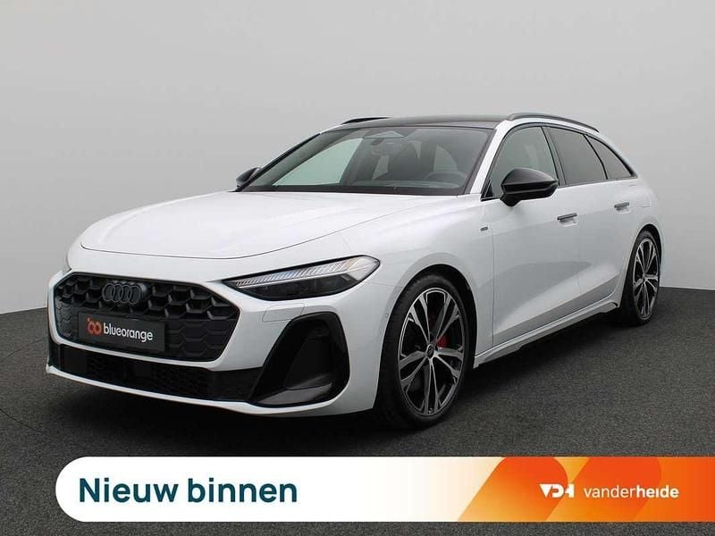 Wit Occasion 2025 Audi A5 Competition Stationwagen | € 65.900 - Afbeelding 1/3