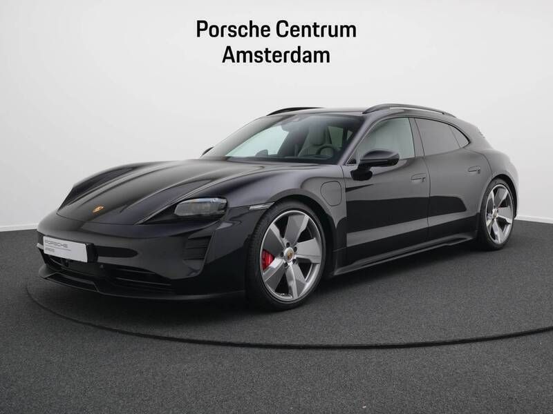 Diepzwart metallic Gebruikt 2022 Porsche Taycan GTS Sport Turismo Sedan | € 84.950 (Goede deal) - Afbeelding 1/4