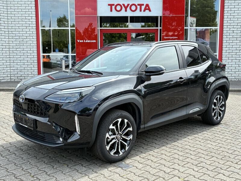 Zwart Gebruikt 2024 Toyota Yaris Cross Style SUV | € 29.890 (Eerlijke prijs) - Afbeelding 1/4
