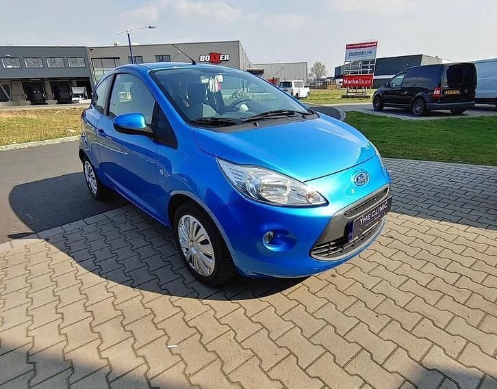 Blauw Occasion 2009 Ford Ka Trend MPV | € 2.750 (Eerlijke prijs) - Afbeelding 1/4