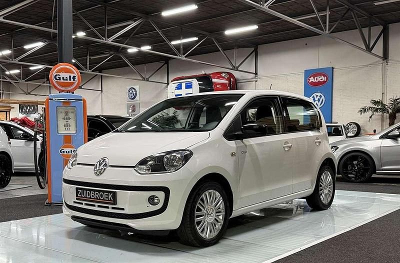 Wit Gebruikt 2014 VW up! Cup Hatchback | € 6.999 (Eerlijke prijs) - Afbeelding 1/4