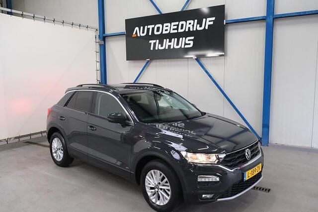 Grijs Gebruikt 2021 VW T-Roc Style SUV | € 21.900 (Goede deal) - Afbeelding 1/4