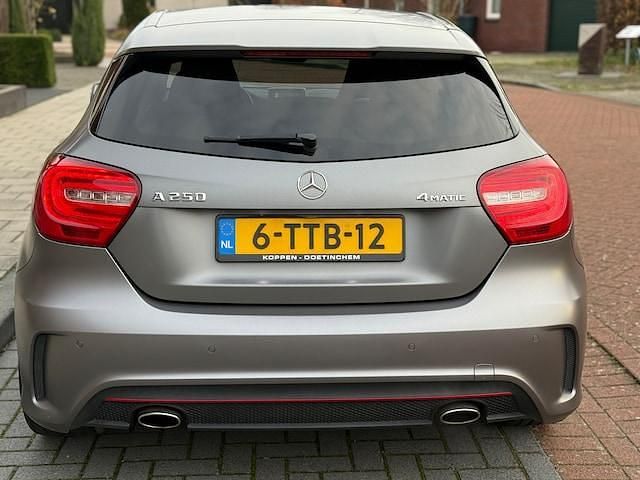 Occasion Mercedes A250 Ambition 211 PK (155 kW) 2014 Grijs Hatchback