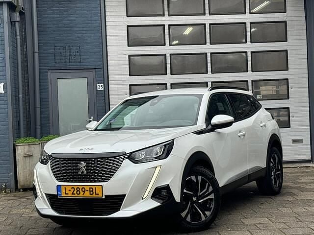 Wit Gebruikt 2021 Peugeot 2008 Allure SUV | € 13.495 (Eerlijke prijs) - Afbeelding 1/4