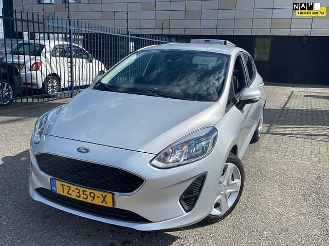 Grijs Gebruikt 2018 Ford Fiesta Trend Hatchback | € 9.500 (Eerlijke prijs) - Afbeelding 1/4