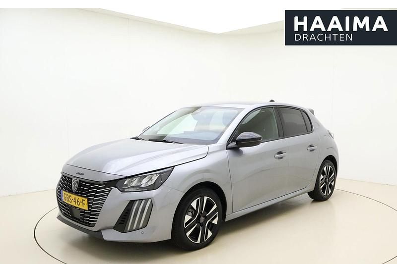 Grijs Gebruikt 2024 Peugeot 208 Allure Hatchback | € 22.950 (Eerlijke prijs) - Afbeelding 1/4