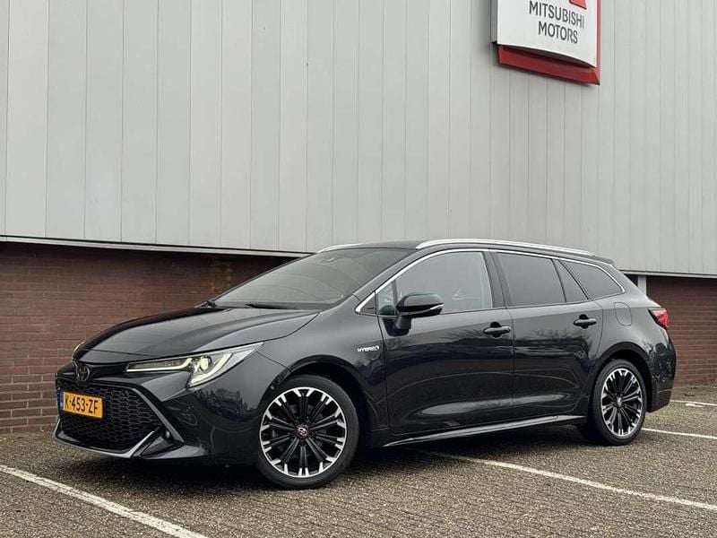 Zwart Occasion 2021 Toyota Corolla Sport Stationwagen | € 26.950 (Eerlijke prijs) - Afbeelding 1/4