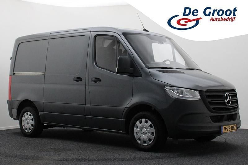 Grijs Occasion 2021 Mercedes Sprinter Van | € 26.950 (Goede deal) - Afbeelding 1/4