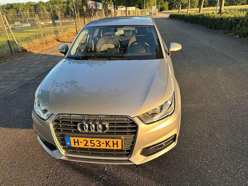 Grijs Occasion 2017 Audi A1 Hatchback | € 11.950 (Goede deal) - Afbeelding 1/4