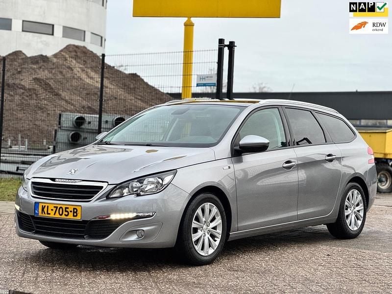 Grijs Occasion 2016 Peugeot 308 Style Stationwagen | € 9.950 (Goede deal) - Afbeelding 1/4