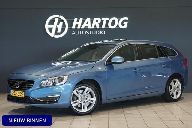 Blauw Gebruikt 2013 Volvo V60 Summum Stationwagen | € 11.650 (Duur) - Afbeelding 1/4