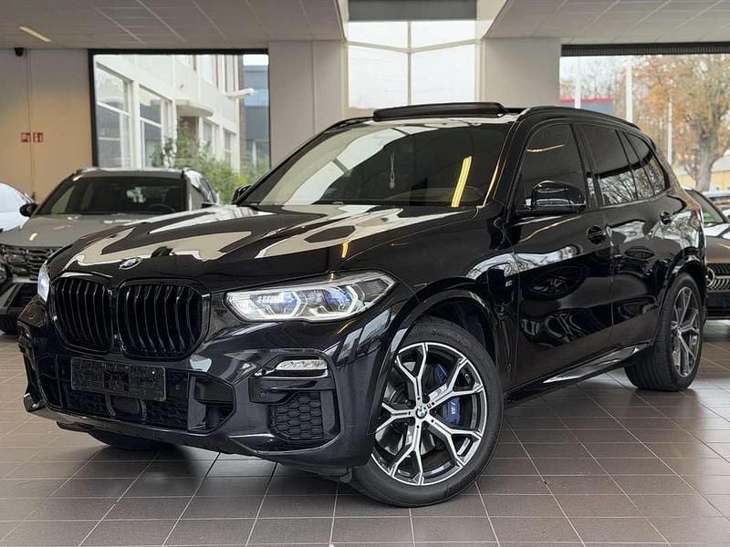 Zwart Gebruikt 2021 BMW X5 Executive SUV | € 55.950 (Eerlijke prijs) - Afbeelding 1/3