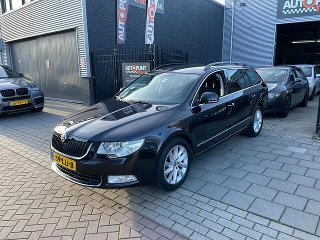 Occasion Skoda Superb Business Line 161 PK (118 kW) 2010 Zwart Stationwagen