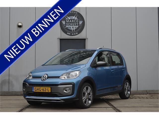 Blauw (metallic) Occasion 2019 VW up! high up! Hatchback | € 13.950 (Super prijs) - Afbeelding 1/4