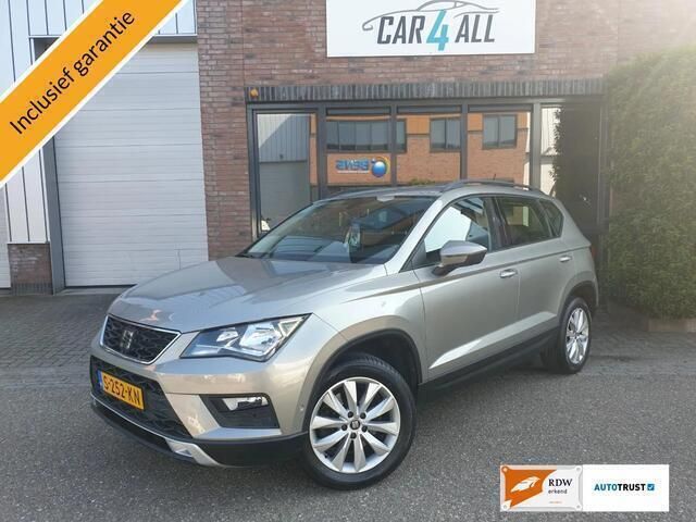 Grijs Gebruikt 2017 Seat Ateca Style SUV | € 16.899 (Iets duurder) - Afbeelding 1/4
