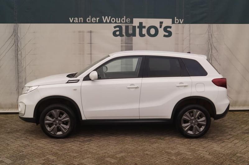 Wit Gebruikt 2019 Suzuki Vitara SUV | € 12.900 (Super prijs) - Afbeelding 1/4