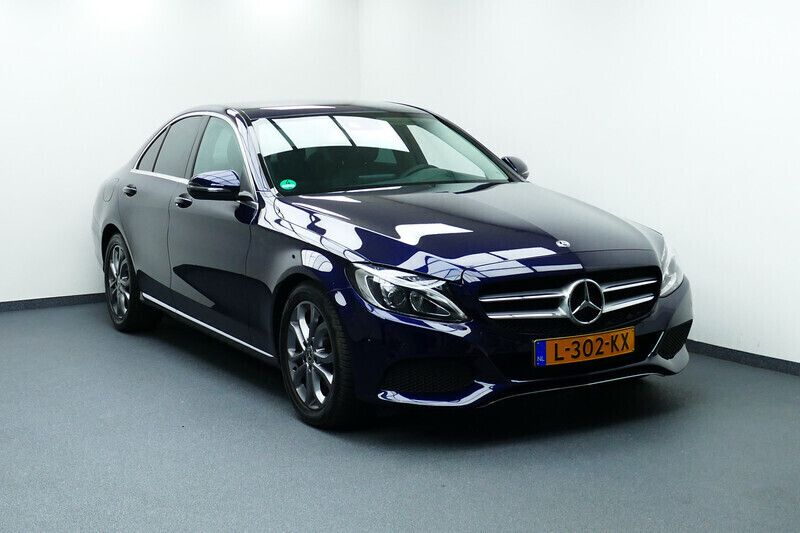 Blauw Gebruikt 2018 Mercedes C200 Premium Plus Sedan | € 26.444 - Afbeelding 1/4