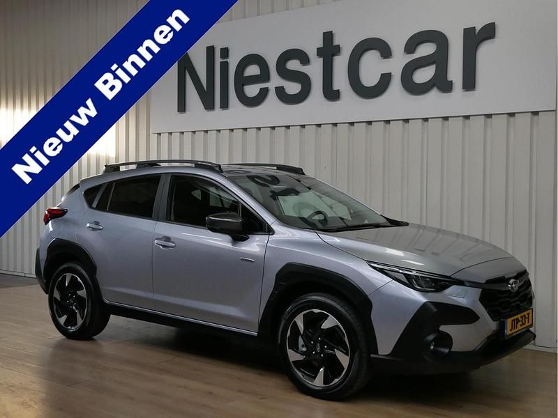 Grijs Occasion 2024 Subaru Crosstrek Premium SUV | € 49.750 - Afbeelding 1/4