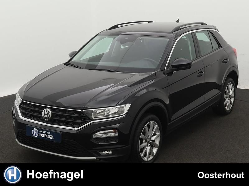 Zwart Gebruikt 2018 VW T-Roc Style SUV | € 18.900 (Goede deal) - Afbeelding 1/4