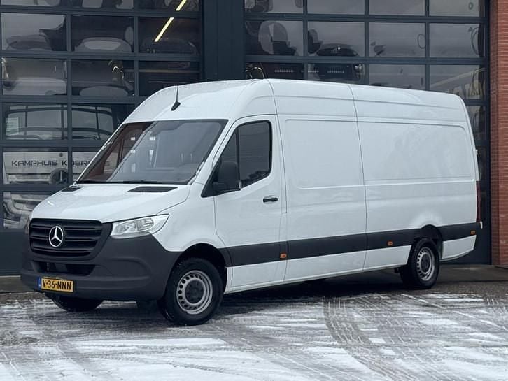 Wit Gebruikt 2024 Mercedes Sprinter Van | € 37.950 - Afbeelding 1/4