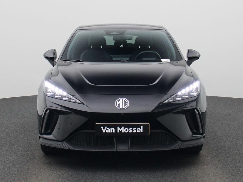 Occasion MG MG4 EV Luxury 150 kW (204 PK) 2023 Zwart Hatchback