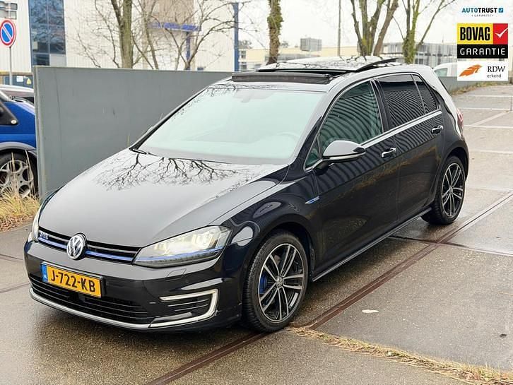 Occasion 2016 VW e-Golf GTE Hatchback | € 12.999 (Goede deal) - Afbeelding 1/4
