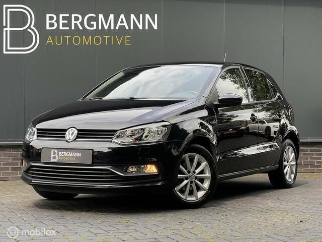 Zwart, metallic lak Gebruikt 2016 VW Polo LOUNGE Hatchback | € 9.999 (Iets duurder) - Afbeelding 1/4
