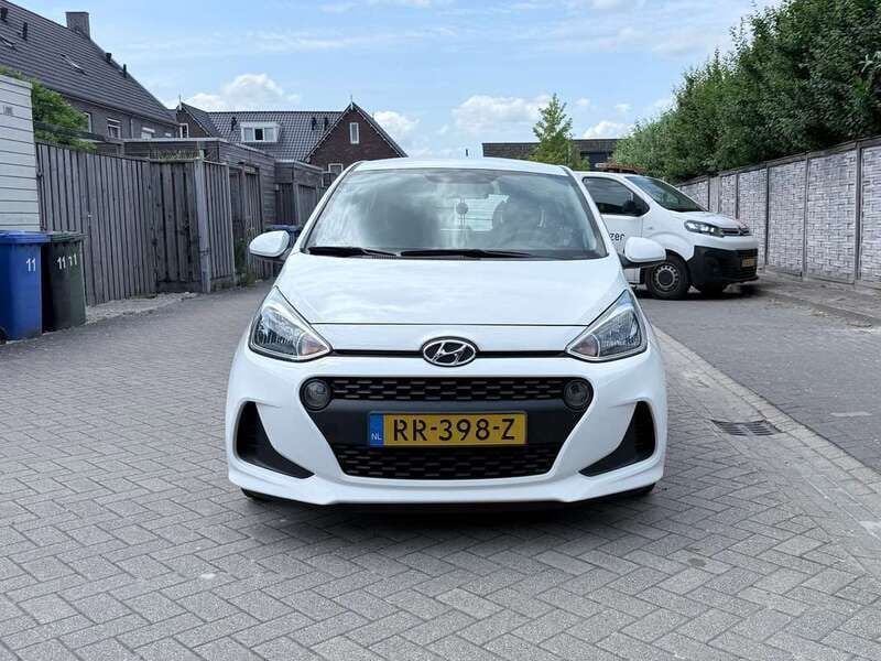 Wit Gebruikt 2018 Hyundai i10 Comfort Hatchback | € 8.500 (Eerlijke prijs) - Afbeelding 1/4