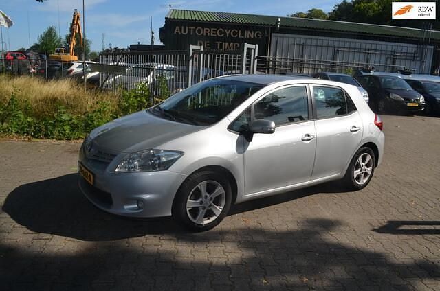 Grijs Gebruikt 2012 Toyota Auris Hatchback | € 5.250 (Goede deal) - Afbeelding 1/4