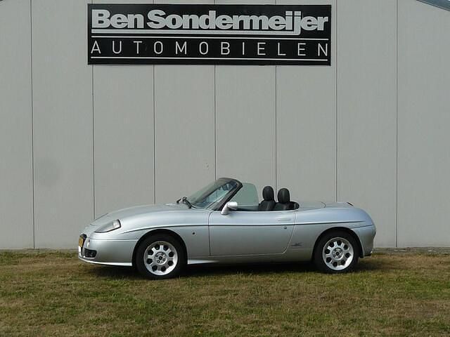 Grijs Gebruikt 2005 Fiat Barchetta Comfort Cabriolet | € 8.900 (Eerlijke prijs) - Afbeelding 1/4